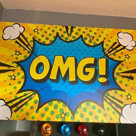 Pop Art Pad Heart Of Old Town With Parking! Apartment Hastings Bagian luar foto
