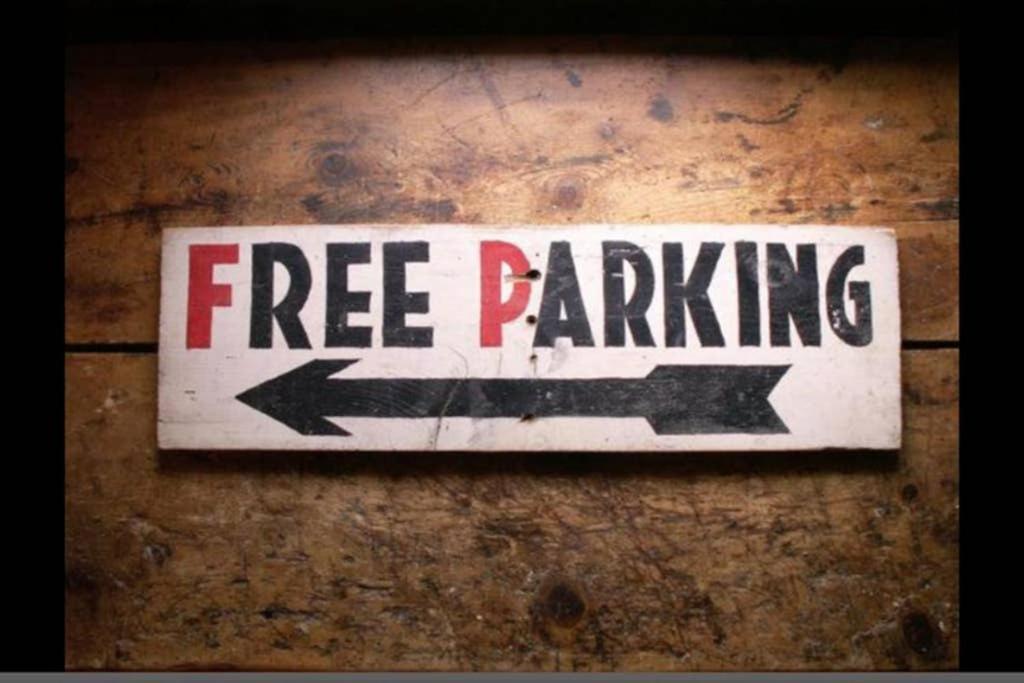 Pop Art Pad Heart Of Old Town With Parking! Apartment Hastings Bagian luar foto